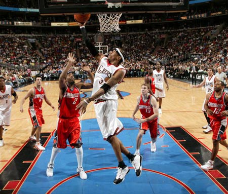 他多次面对 他多次面对