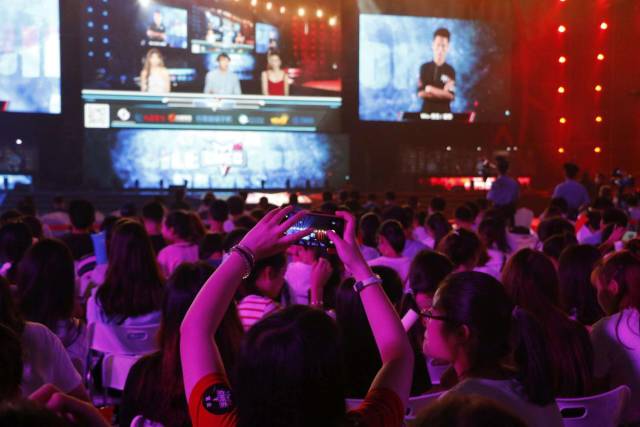 特拉福德不 特拉福德不